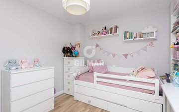 Property slide 19