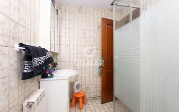 Property slide 21