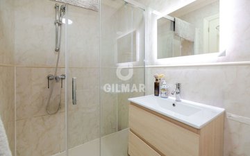 Property slide 21