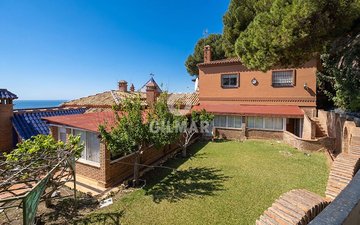Property slide 16