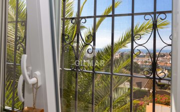 Property slide 39