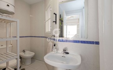 Property slide 25