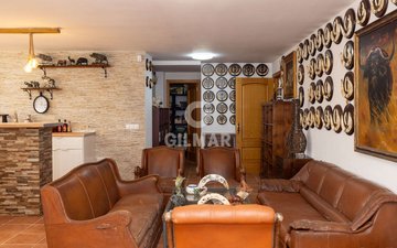 Property slide 47
