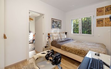 Property slide 28