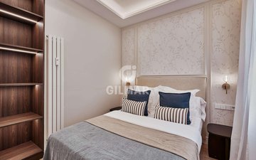 Property slide 32
