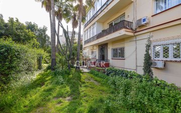 Property slide 25