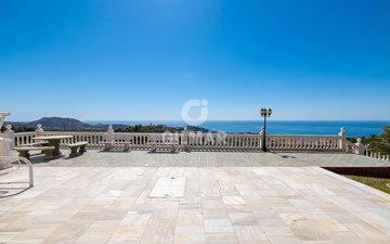 Property slide 40