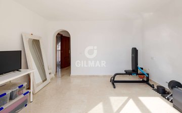Property slide 21