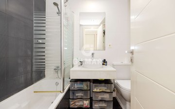Property slide 21