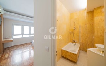 Property slide 32