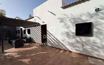Property slide 31