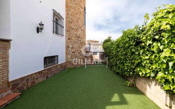 Property slide 16