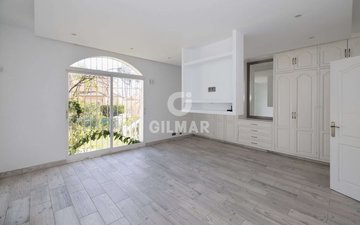 Property slide 17
