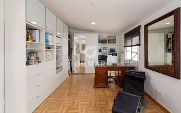 Property slide 35