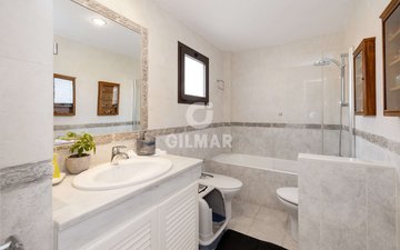 Property slide 25