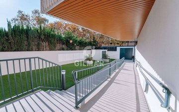 Property slide 10