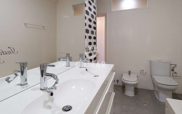 Property slide 42