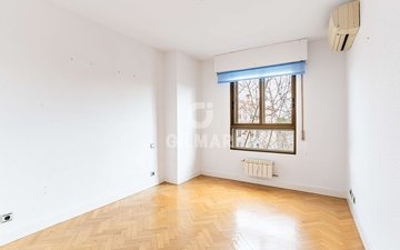 Property slide 23