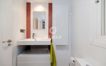 Property slide 25