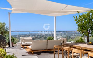 Property slide 18