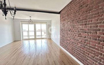 Property slide 22