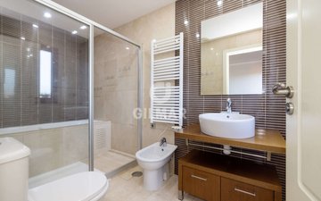 Property slide 19