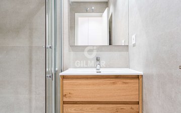 Property slide 27