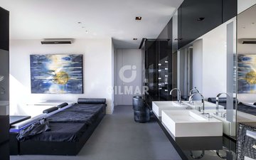 Property slide 22