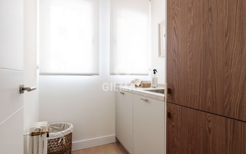 Property slide 50