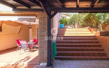 Property slide 23