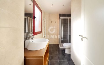 Property slide 25