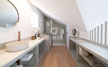 Property slide 25
