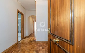 Property slide 32