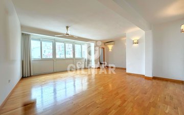Property slide 32