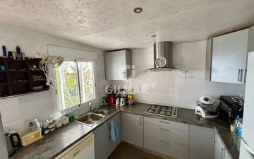 Property slide 6