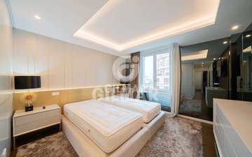 Property slide 22