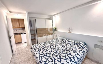 Property slide 14