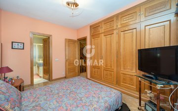 Property slide 16