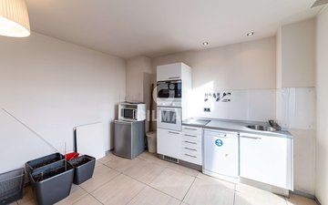 Property slide 31