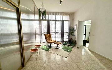 Property slide 19