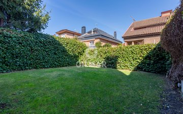 Property slide 51