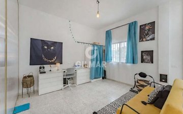 Property slide 14