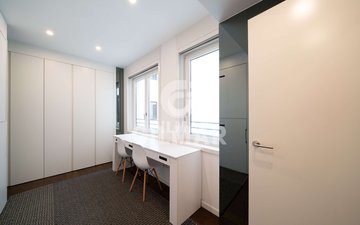 Property slide 20