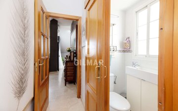 Property slide 23