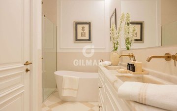 Property slide 24