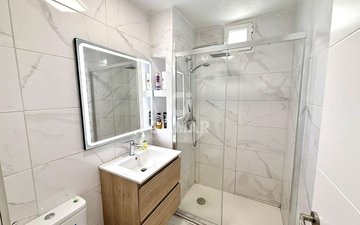 Property slide 22
