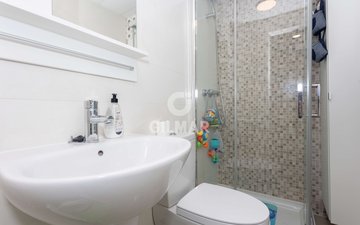 Property slide 25