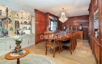 Property slide 18