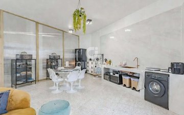 Property slide 8
