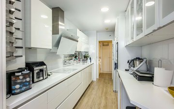 Property slide 21